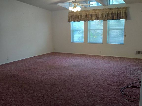 3rd image of 3020 Bay Springs Trl