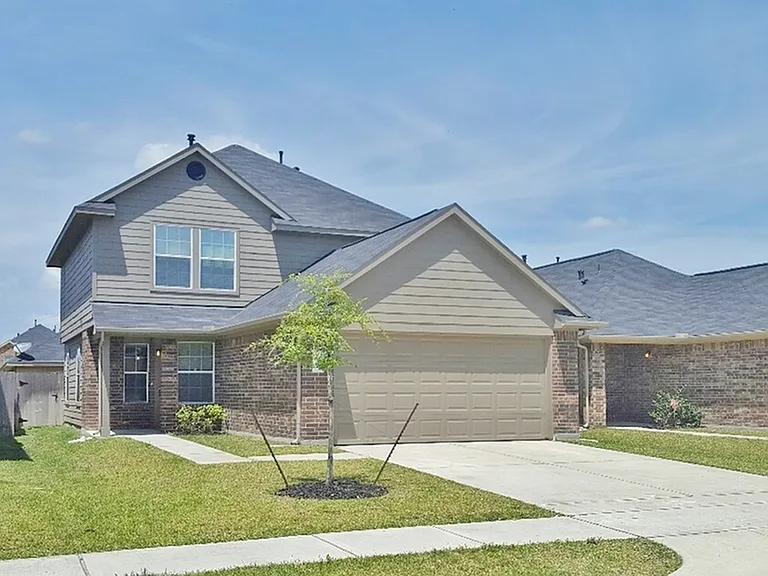 2407 Tomica Ct — Photo 3