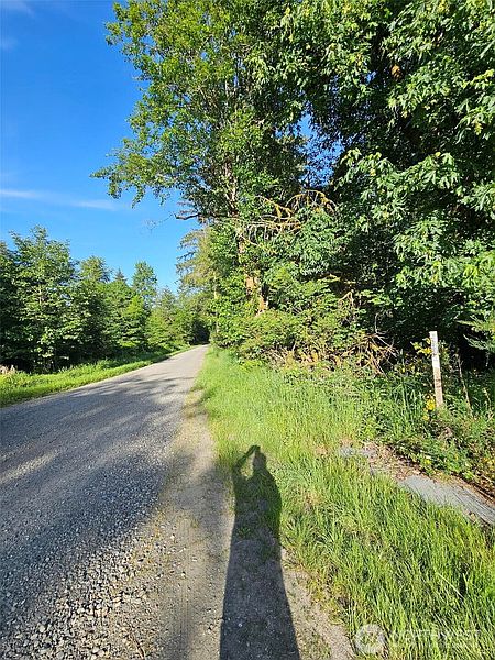4th image of 5033 Polehn Road SW