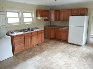 454 Putnam Road #FL 2ND, Plainfield, CT 06387