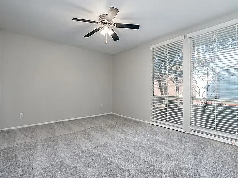A1 - 1BD, 1BA - 625SF - Bedroom