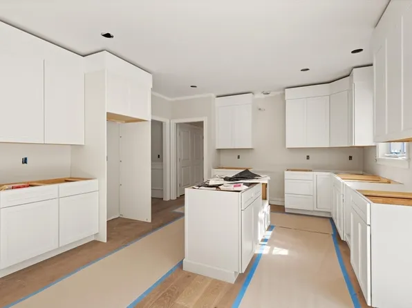 260 Massapoag Ave, North Easton, MA 02356