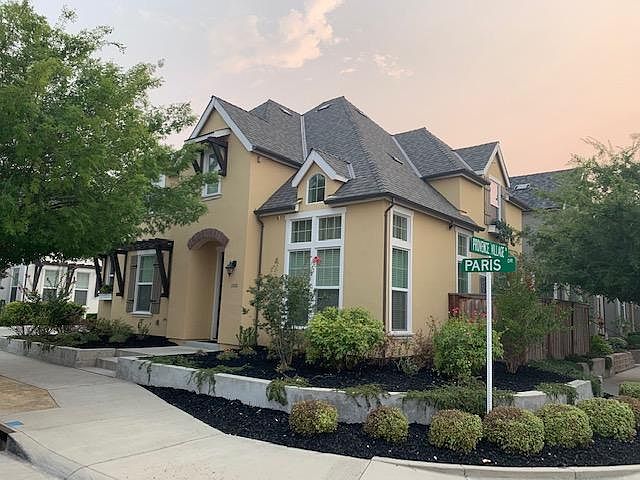 1st image of 1100 Paris Dr