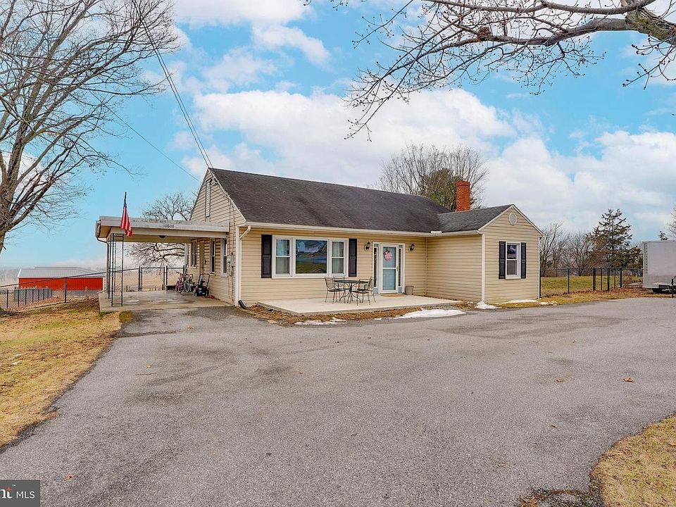 1st image of 10808 Lincoln Way W