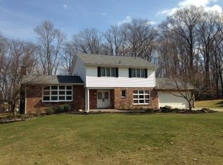 675 Christy Rd, Hermitage, PA 16148