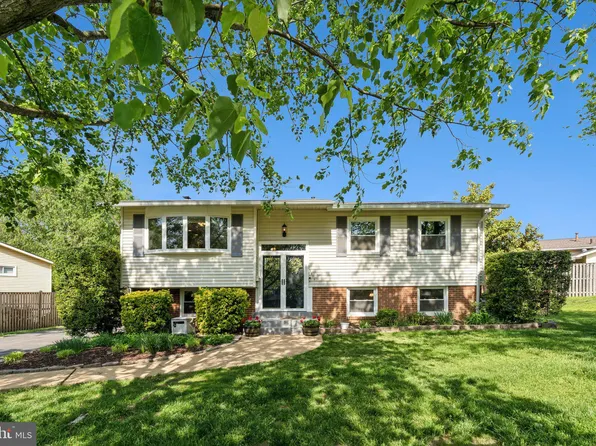 5910 Chevell Ct, Alexandria, VA 22310