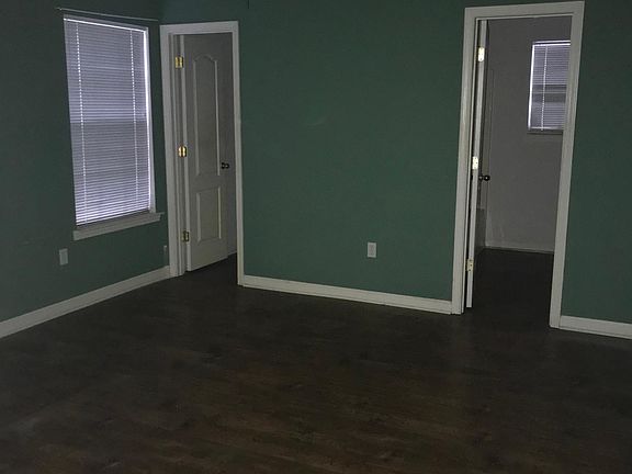 5th image of 14094 Woodmont Dr