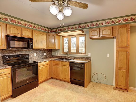 4th image of 9512 Bobmar Dr