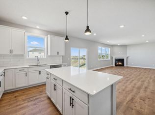 6090 Jensen Ave S, Cottage Grove, MN 55016