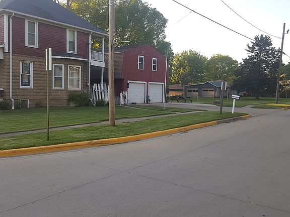 3rd image of 329 E Court St
