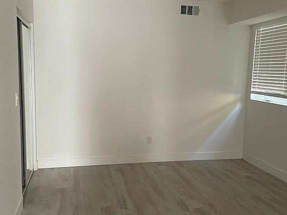4th image of 1825 S Gaffey St #1827-1/2