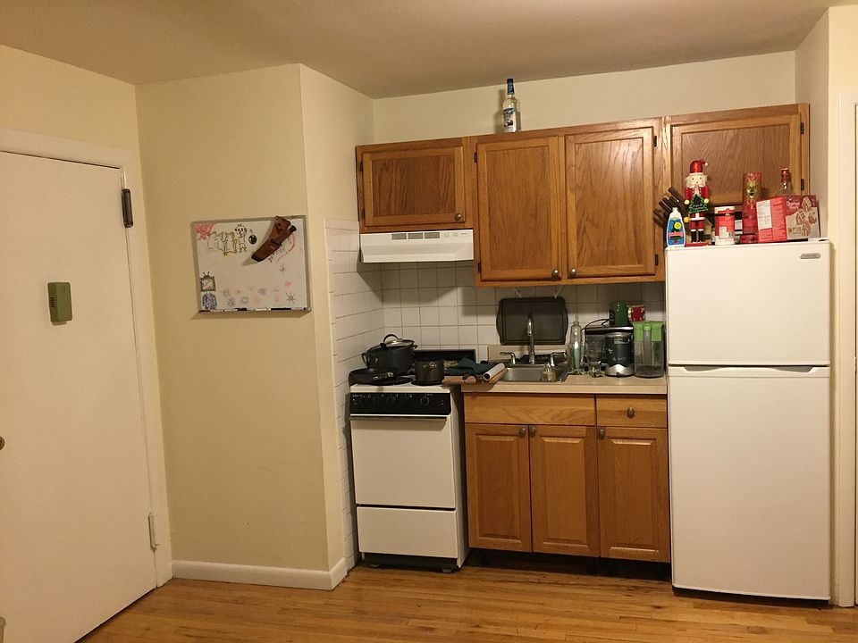 1st image of 170 New York Ave APT 10