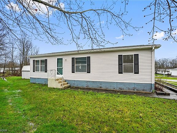 3rd image of 30 Cardinal Dr
