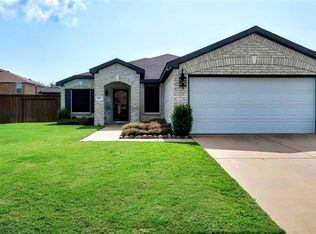 202 Dartmouth Dr, Forney, TX 75126