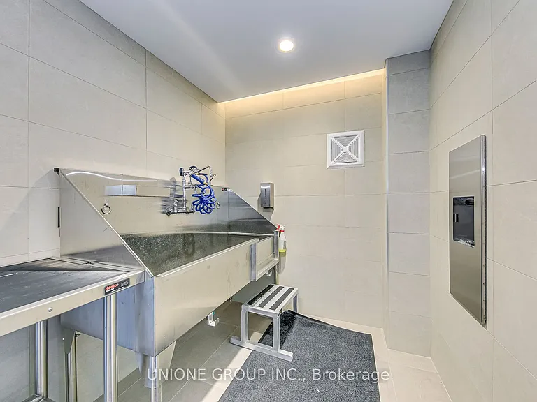 1415 Dundas St E #1204 — Photo 28