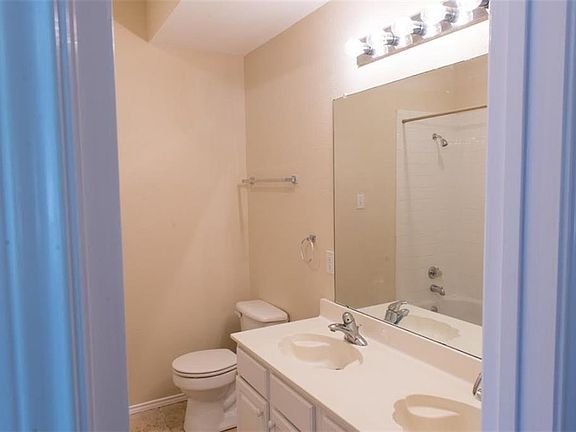3rd image of 3016 Timber Brook Dr