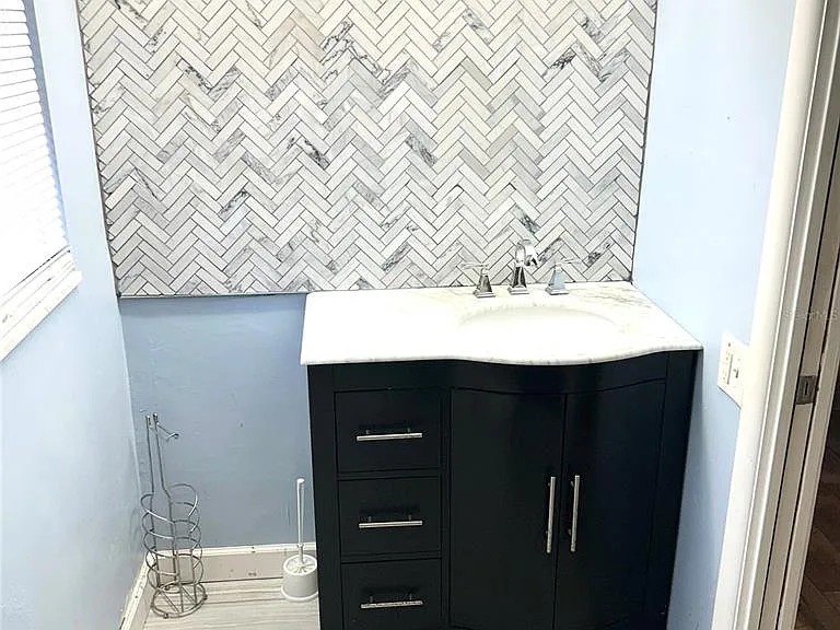 2152 Greenbriar Blvd — Photo 16