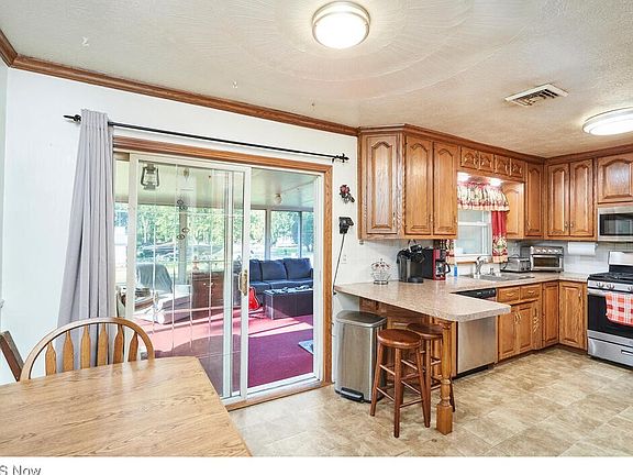 4th image of 927 Nola Ave