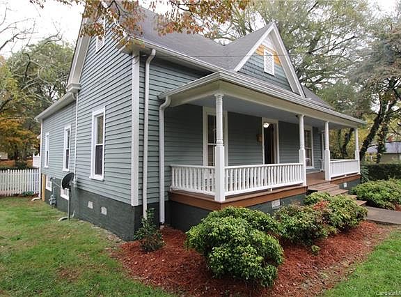 2nd image of 233 Kelly St