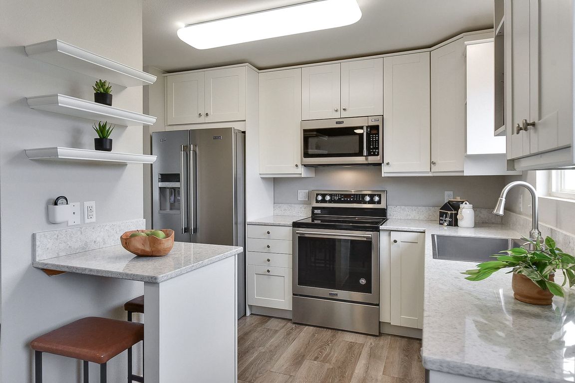 next background image