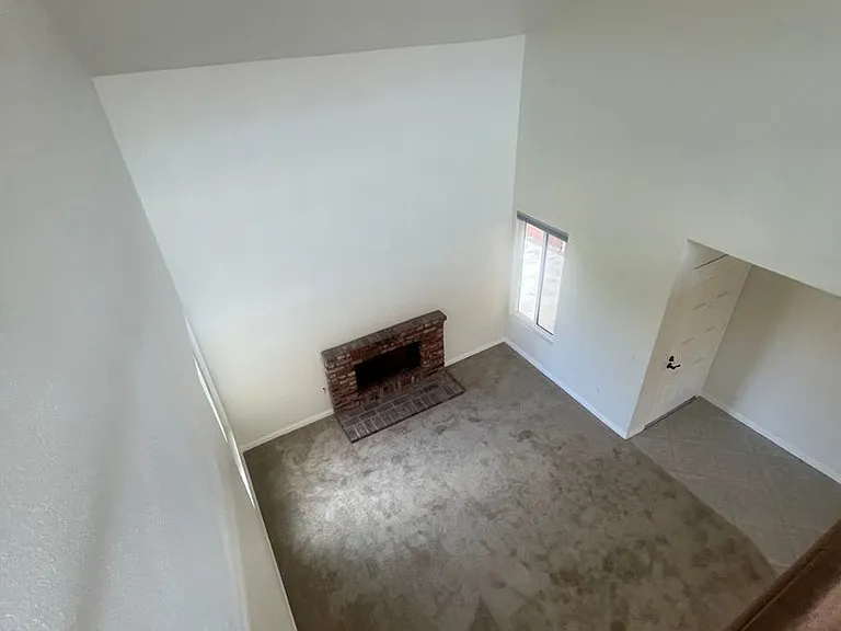 613 Santa Paula St — Photo 17