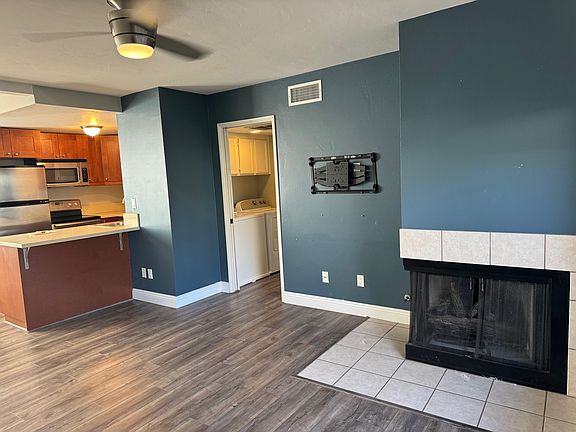 3rd image of 4251 33rd St APT 5