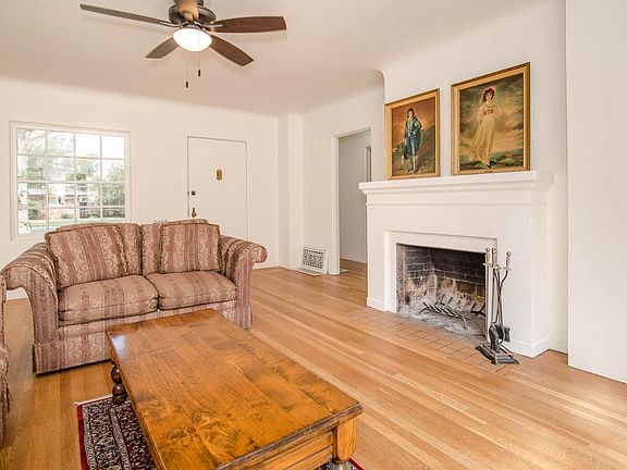 5th image of 120 N College St