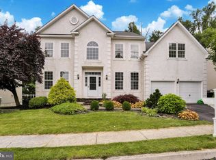 46 Highcroft Dr, Morgantown, PA 19543