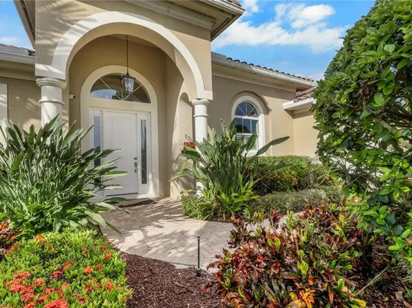 104 Forest Hills BLVD, NAPLES, FL 34113