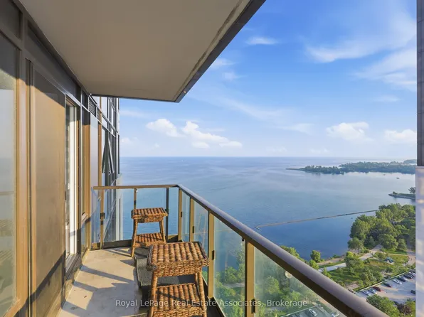 1926 Lake Shore Blvd W #3310, Toronto, ON M6S 1A1