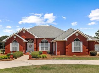 101 Willow Way, Headland, AL 36345
