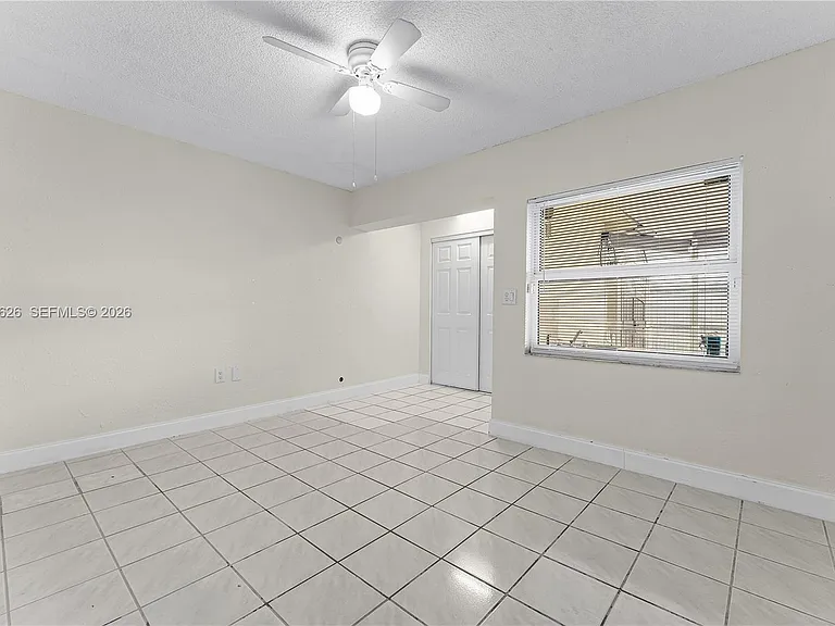 12622 SW 211th Ter — Photo 5