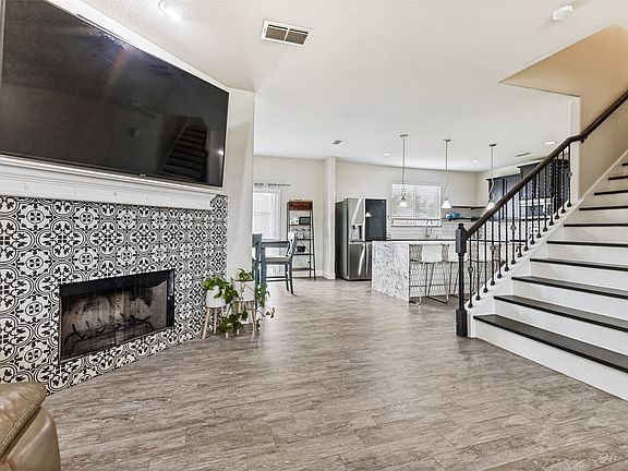 4th image of 4115 Princess Point Ct