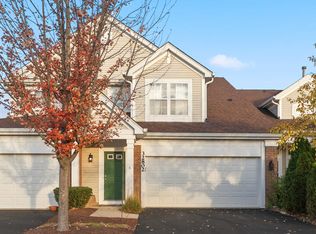 32802 Fowler Cir, Warrenville, IL 60555