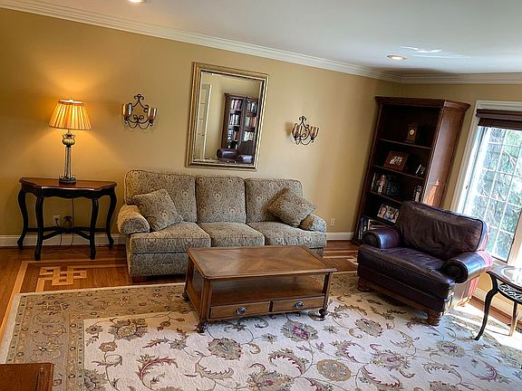 5th image of 11237 N Oak Trail Dr