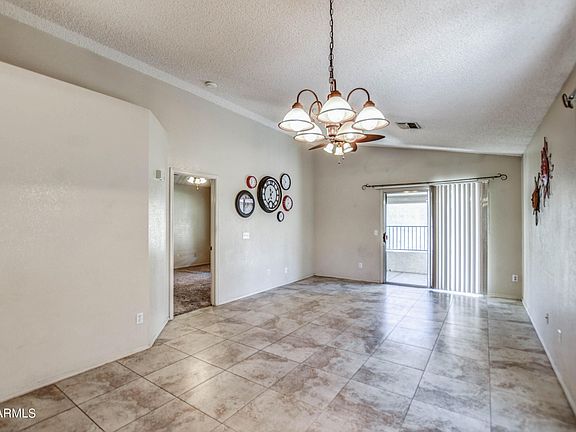 4th image of 1120 N Val Vista Dr Unit 5
