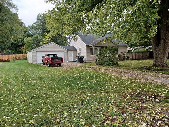 2nd image of 52546 Forestbrook Ave