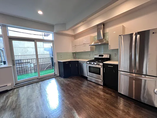 Rented by Compass | media 11