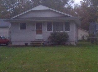 33918 Iris Ln, Eastlake, OH 44095