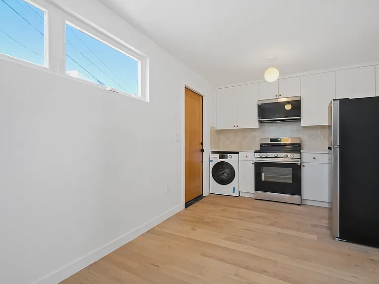 8443 Clinton St #6 — Photo 10