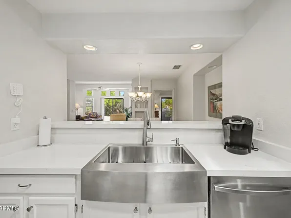 16818 E ALAMOSA Avenue #A, Fountain Hills, AZ 85268