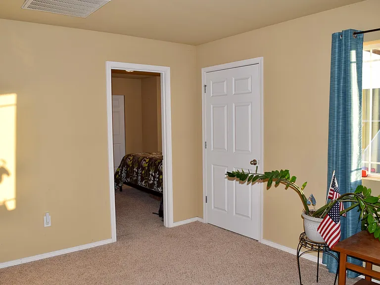 622 Shirehill St — Photo 25