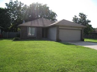 1023 S Ventura Ave, Springfield, MO 65804