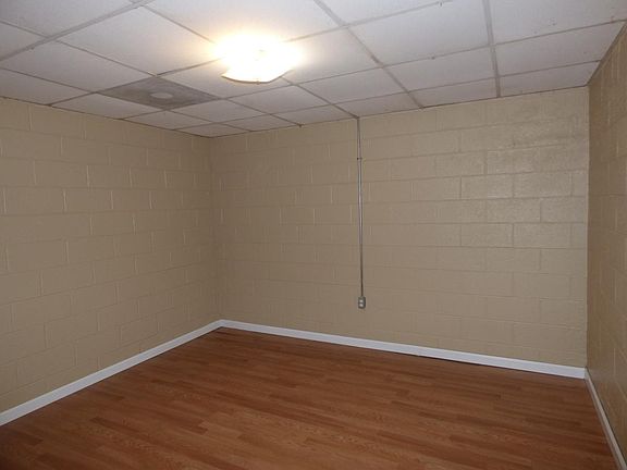4th image of 8 Anderson St APT B