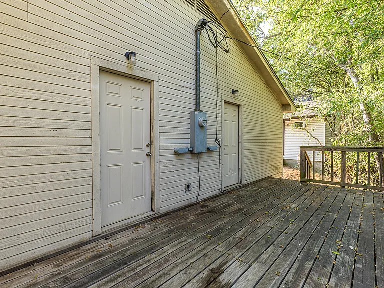 140 County Road 1604 — Photo 20