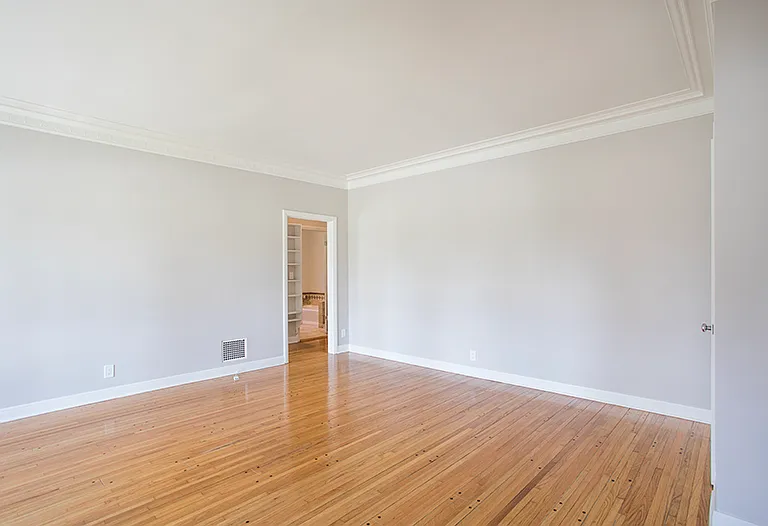 1398 Veteran Ave #1 — Photo 3