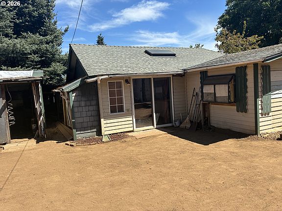 3rd image of 7824 SE 64th Ave