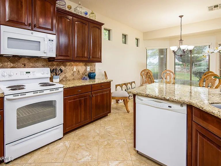 42348 W Fountainhead St — Photo 20