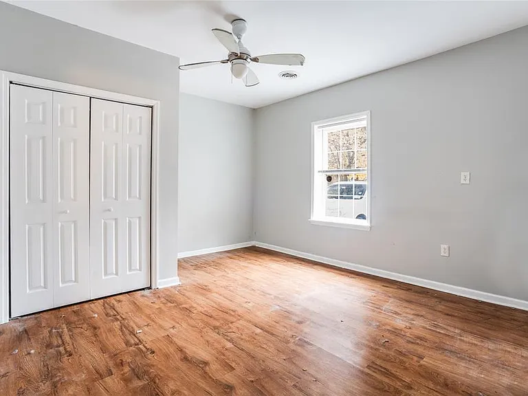 142 College Ave #A — Photo 8