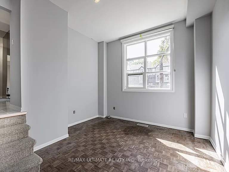 525 Balliol St #17 — Photo 3